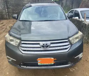 Toyota Highlander 2013 Gray