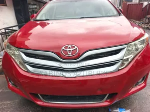 Toyota Venza V6 AWD 2012 Red