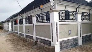 2bdrm Bungalow in Egbo, Warri for sale