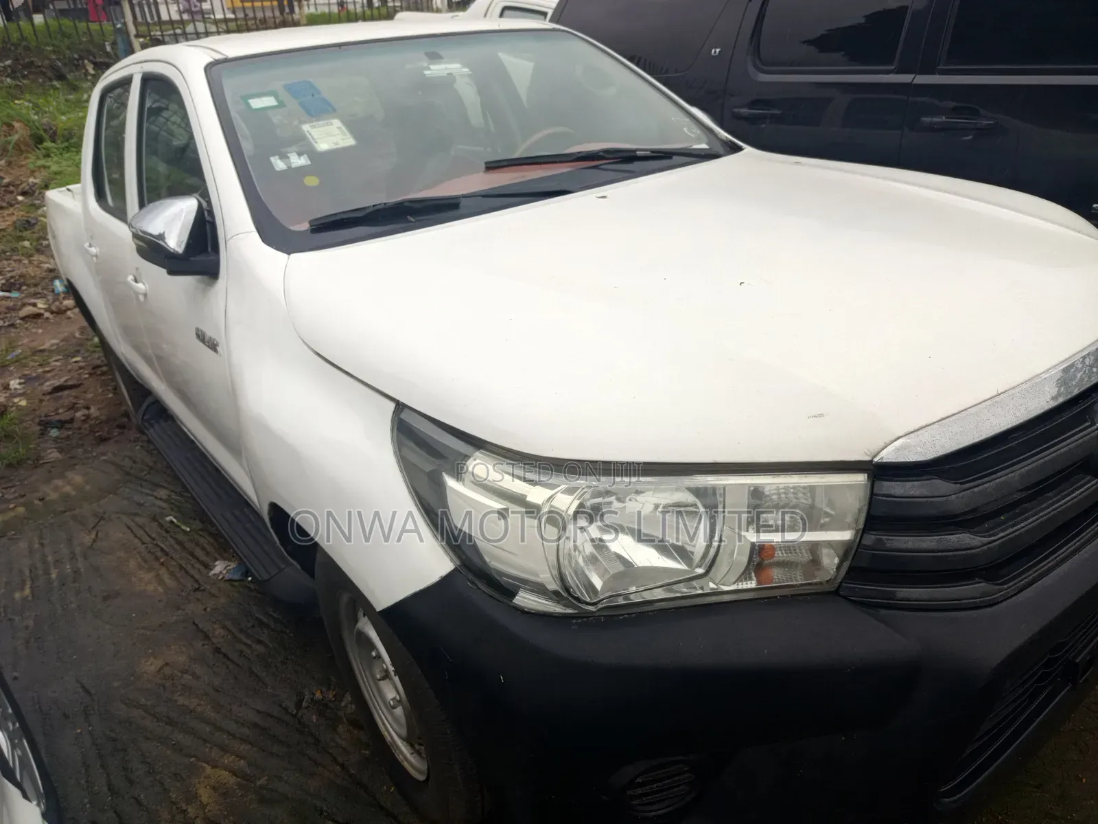 Toyota Hilux 2012 White