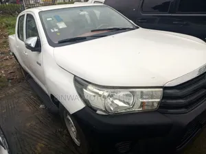 Toyota Hilux 2012 White