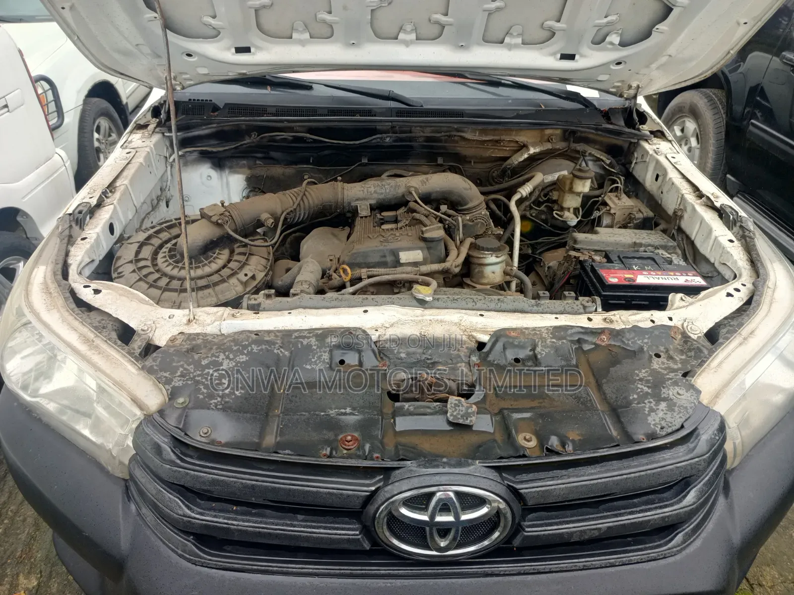 Toyota Hilux 2012 White