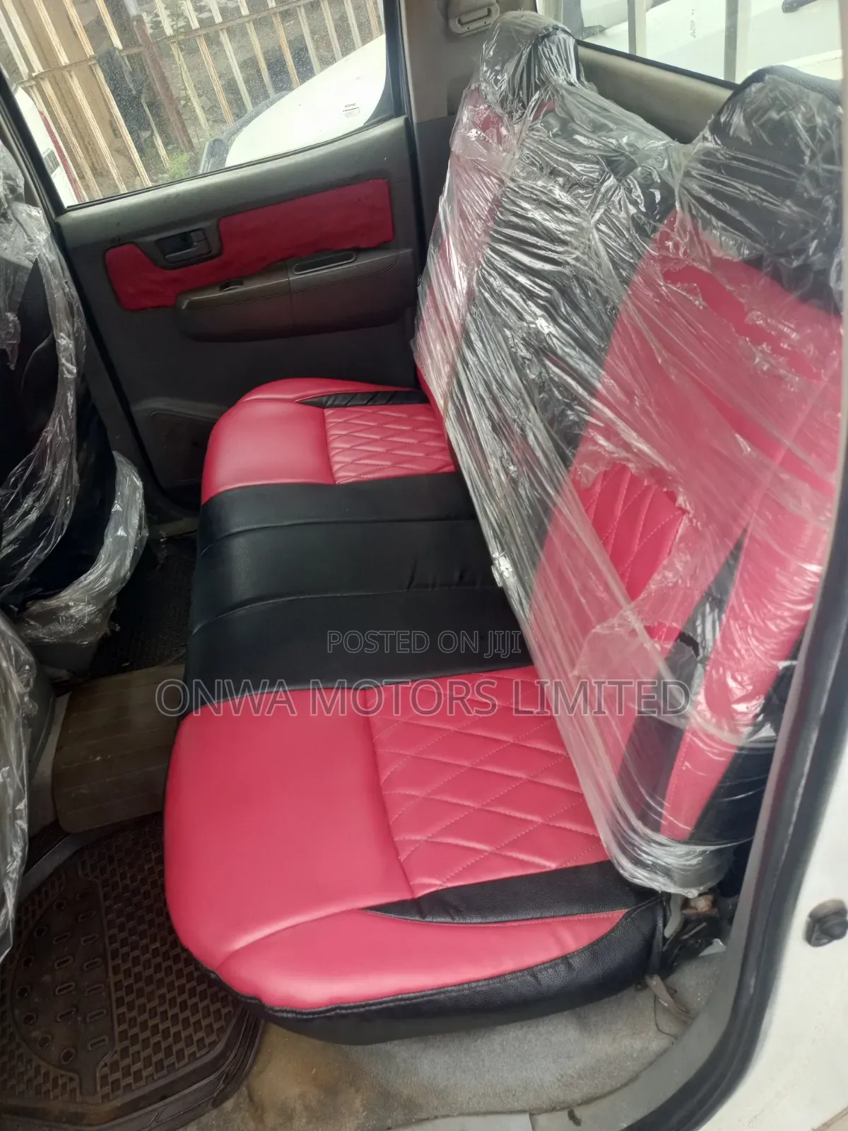 Toyota Hilux 2012 White