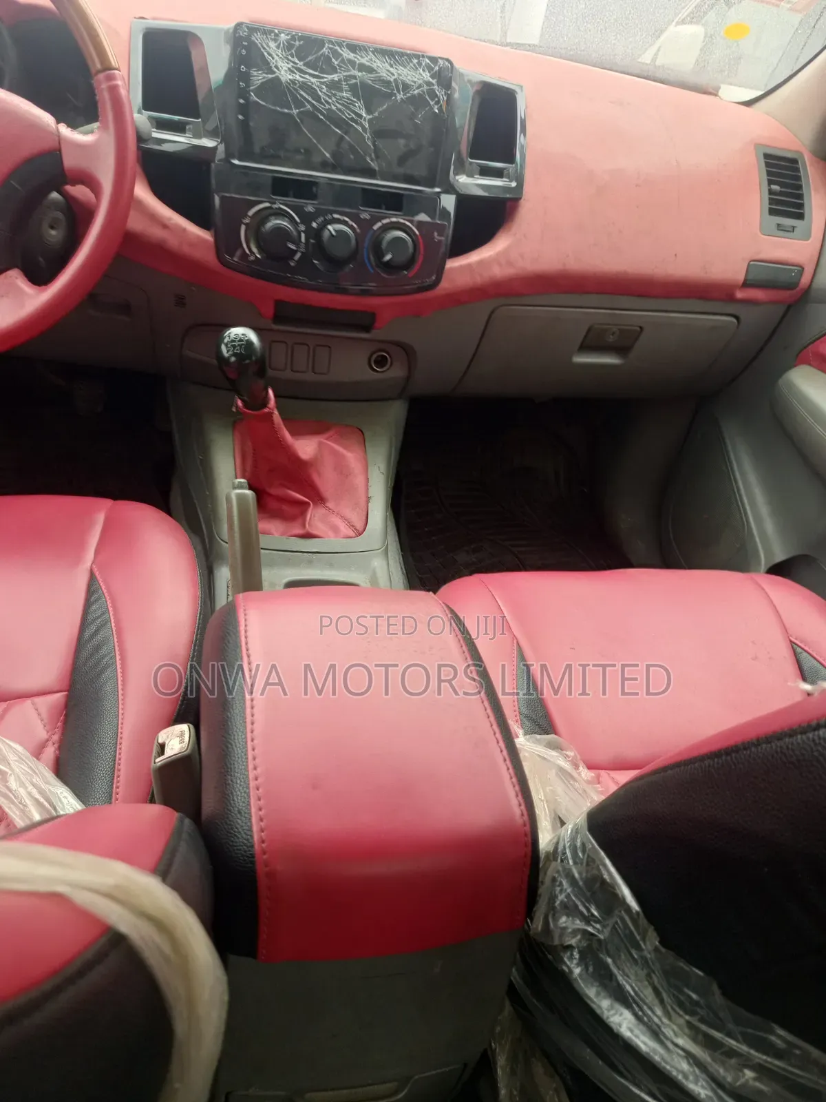 Toyota Hilux 2012 White