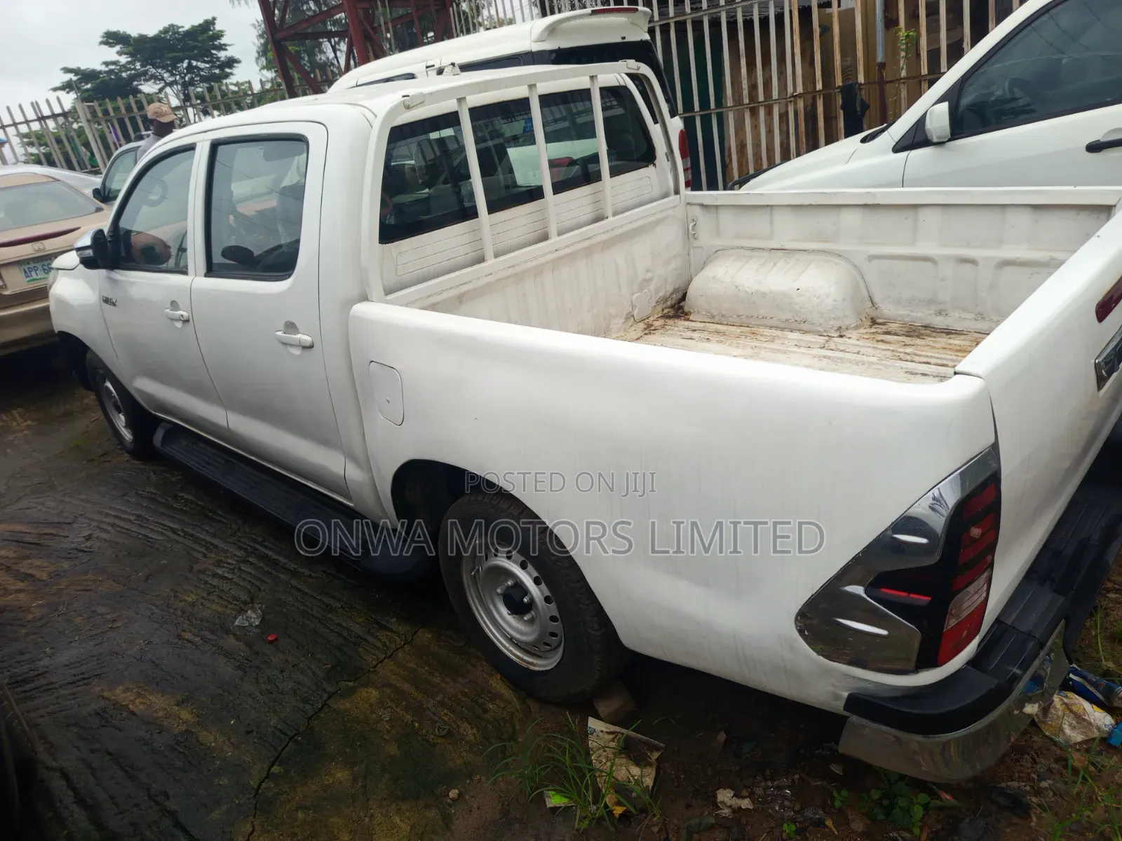 Toyota Hilux 2012 White