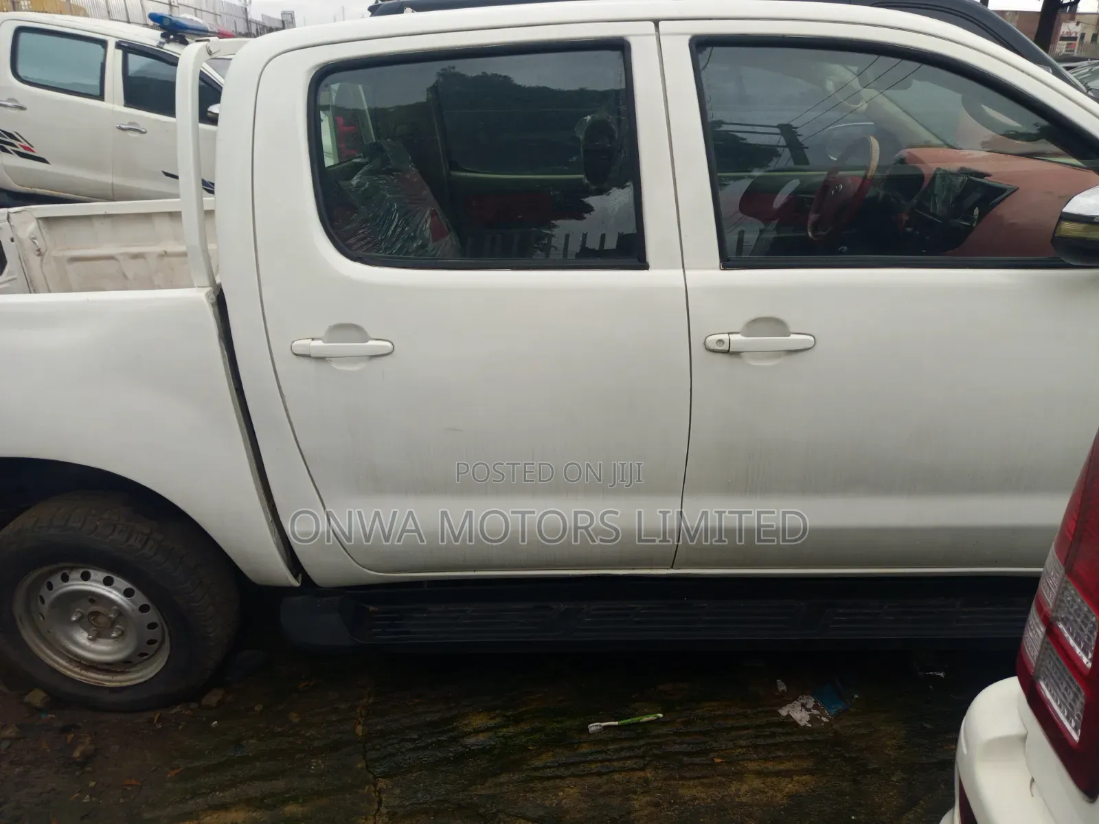 Toyota Hilux 2012 White
