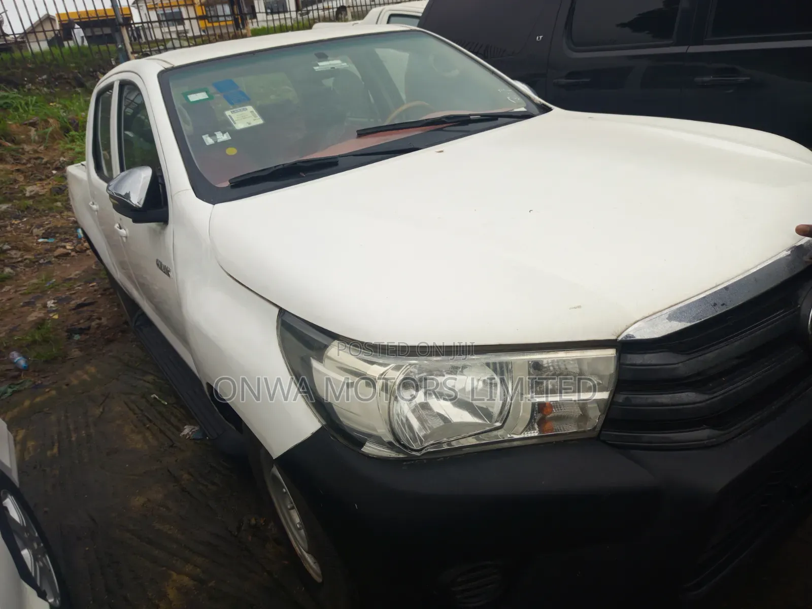 Toyota Hilux 2012 White