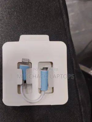 Lightning to Headphones Jack