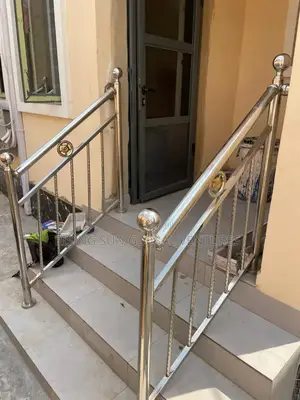 Upright Stainless Steel Hand Rails+