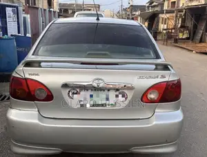 Toyota Corolla 2004 Silver