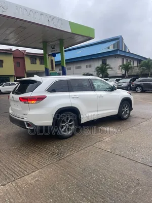 Toyota Highlander 2019 White