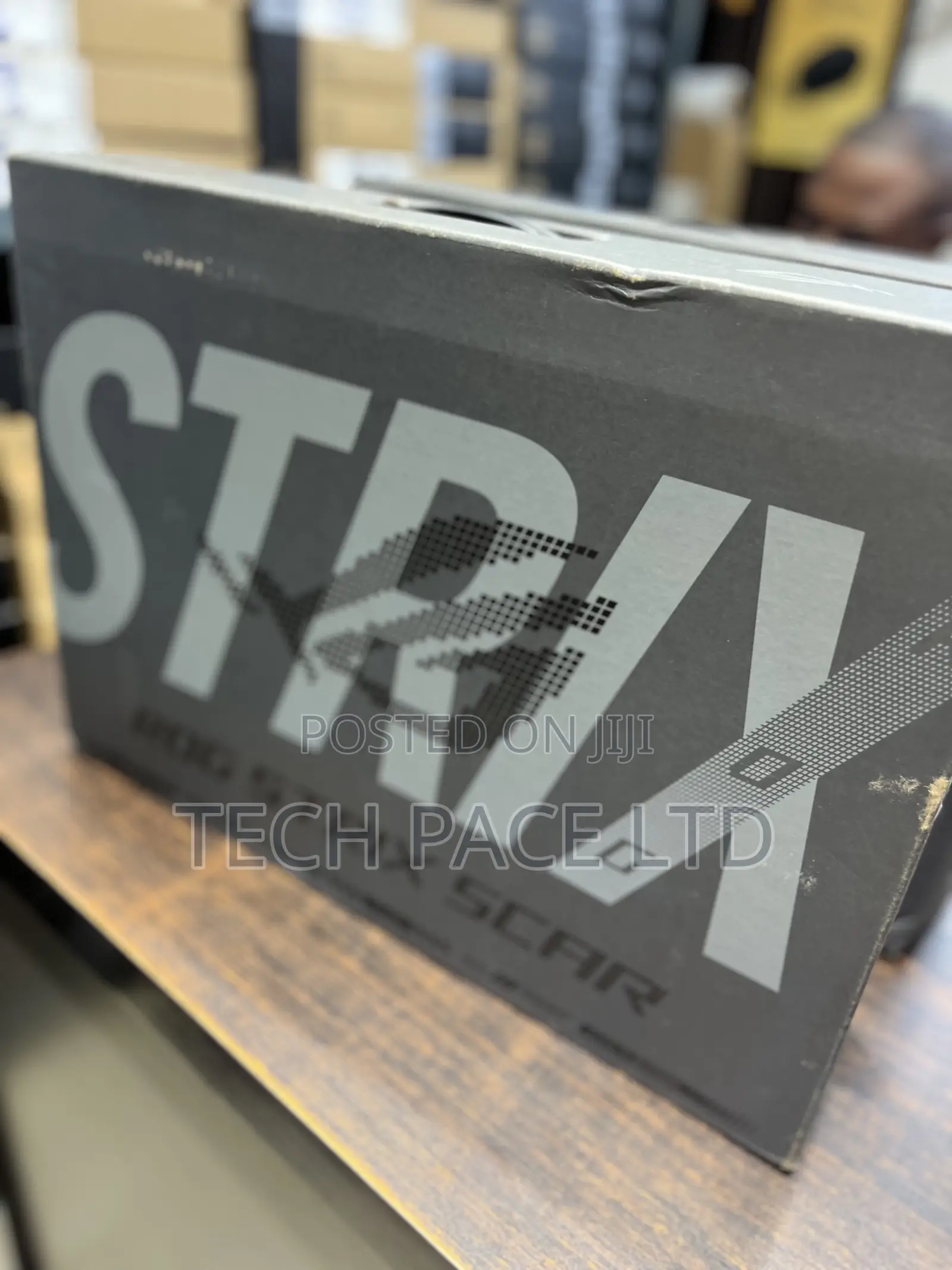New Laptop Asus ROG Strix SCAR 18 32GB Intel Core Ultra 9 SSD 2T