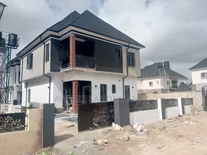 4bdrm Duplex in Nut, Sabon Lugbe for sale