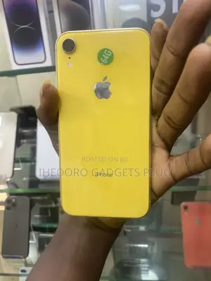 Apple iPhone XR 64 GB Yellow