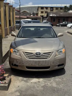 Toyota Camry LE 4dr Sedan (2.4L 4cyl 5A) 2009 Gold