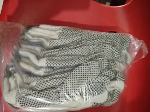 Dotted Hand Gloves Is Available