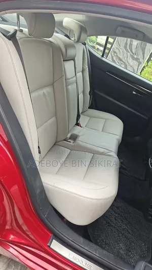 Lexus ES 350 FWD 2015