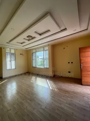 4bdrm Duplex in Carlton Gate Estate, Akobo for rent