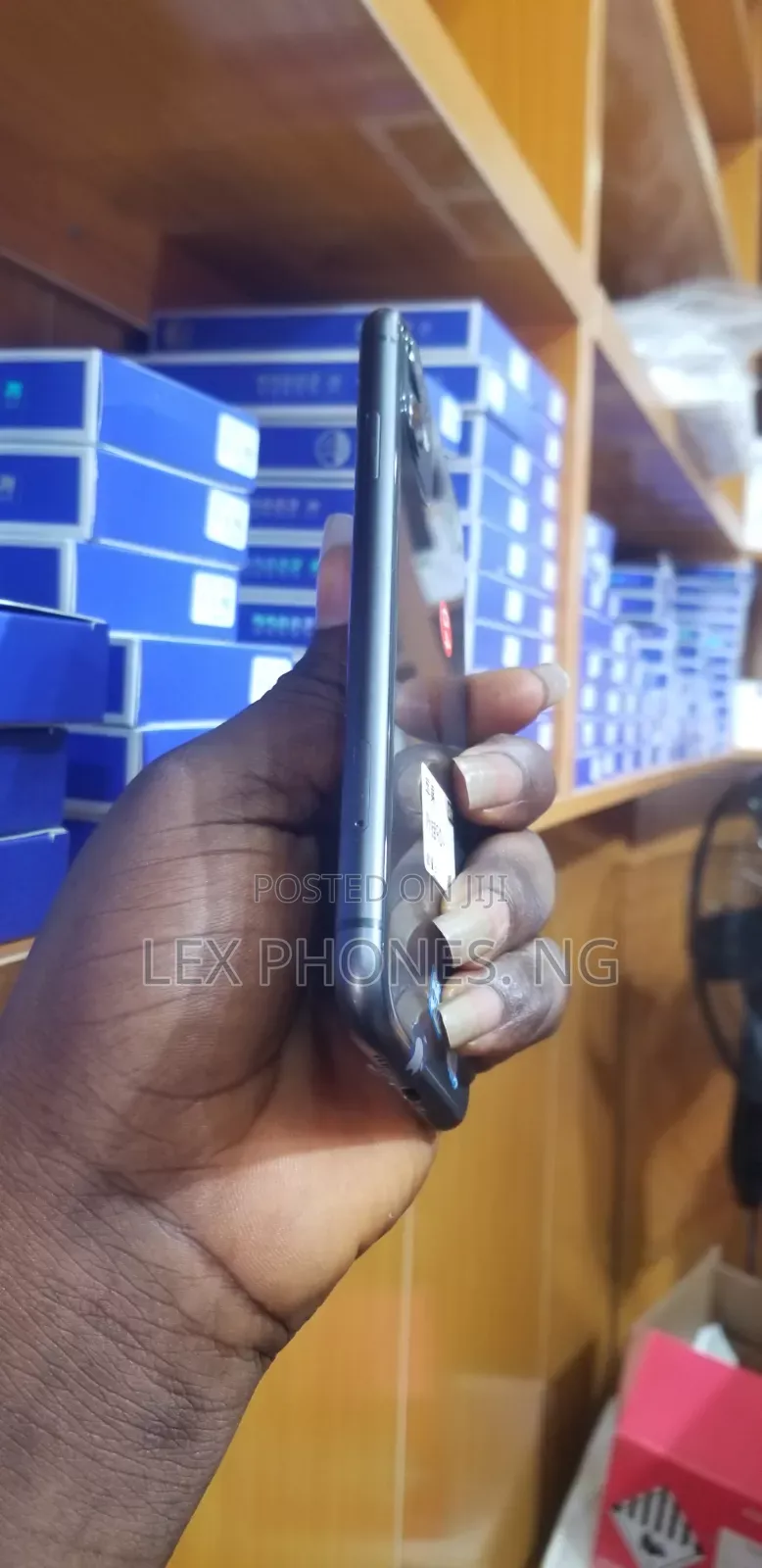Apple iPhone 11 64 GB Black