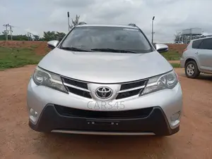 Toyota RAV4 2015 Silver