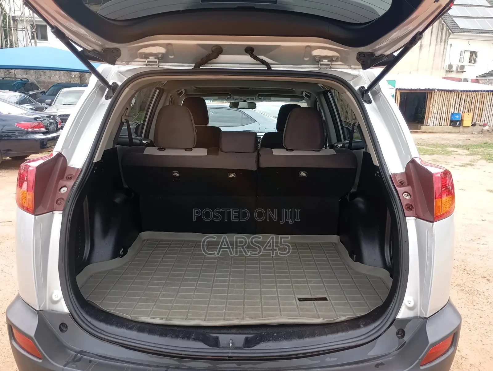 Toyota RAV4 2015 Silver