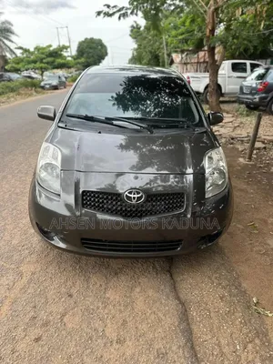 Toyota Yaris 2008 Gray