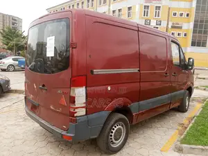 Mercedes-Benz V-Class 2012 Red