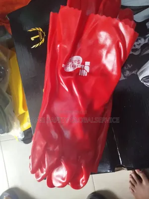 Rubber Hand Gloves Is Available
