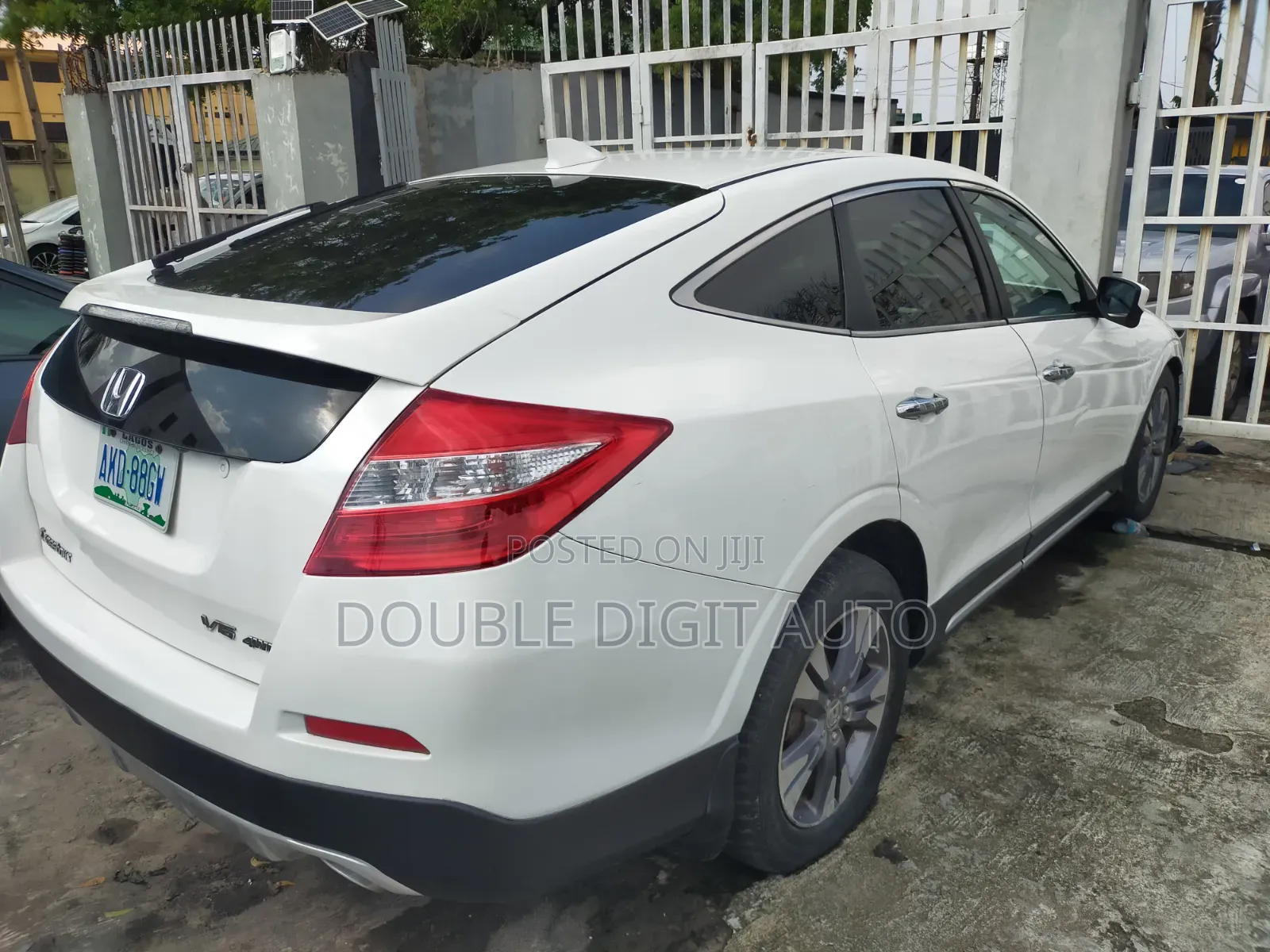 Honda Crosstour 2013 White