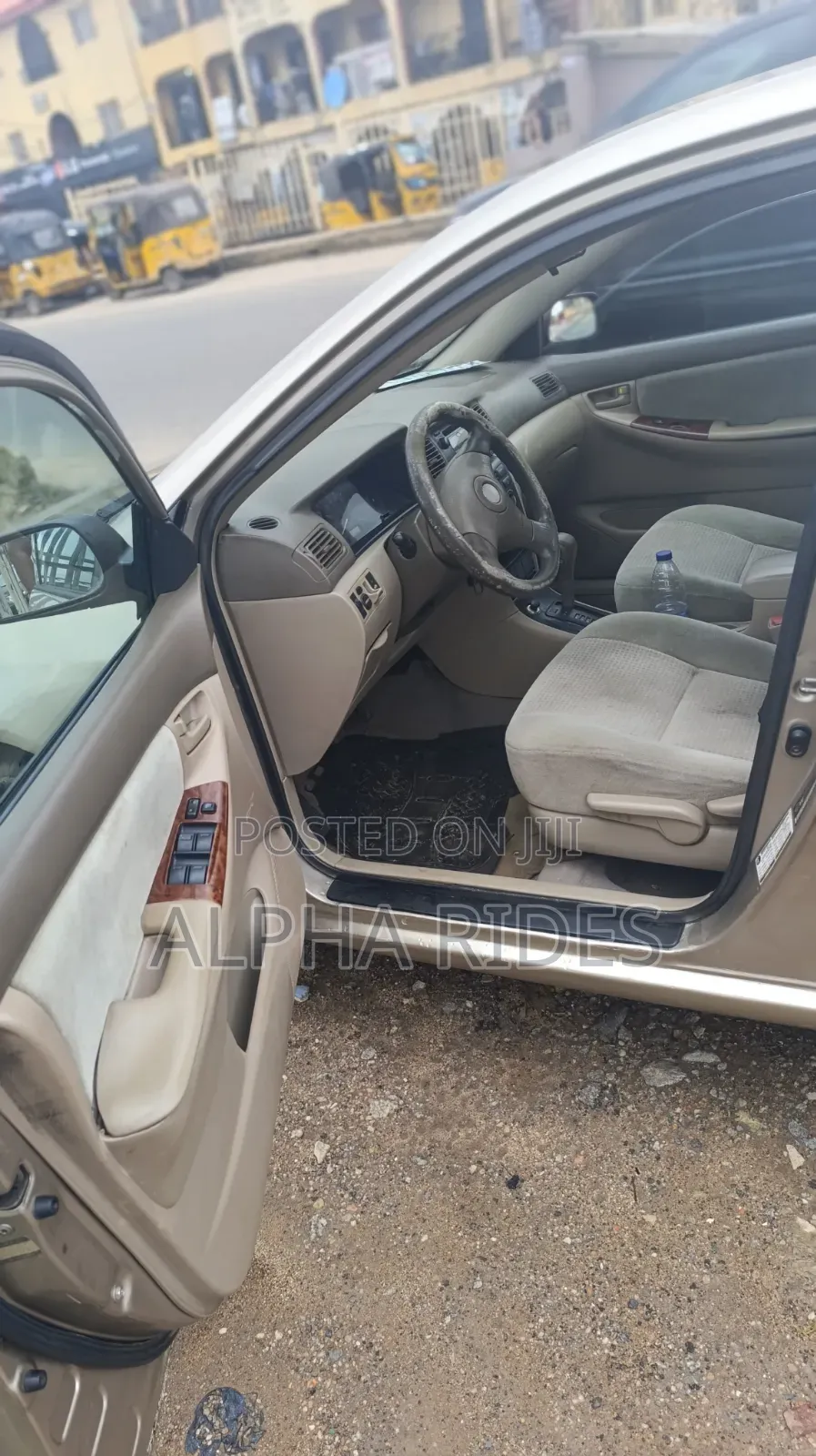 Toyota Corolla CE 2006 Gold