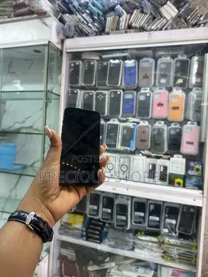 Apple iPhone 13 256 GB Green