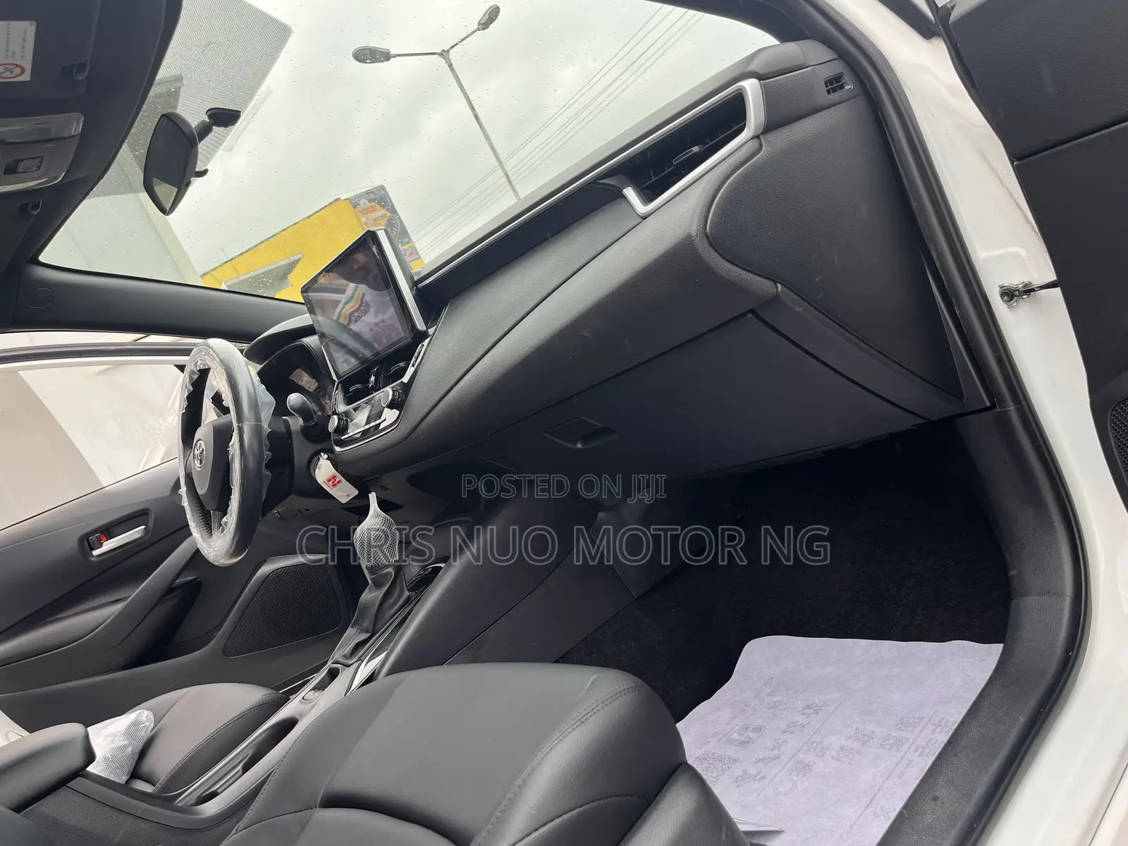 Toyota Corolla 2022 White
