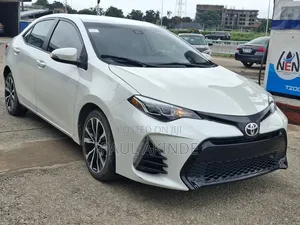 Toyota Corolla 2017 White