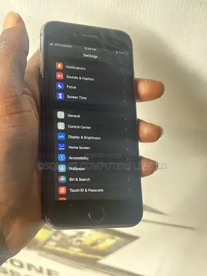 Apple iPhone 8 64 GB Black