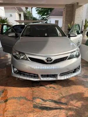 Toyota Camry 2014 Silver