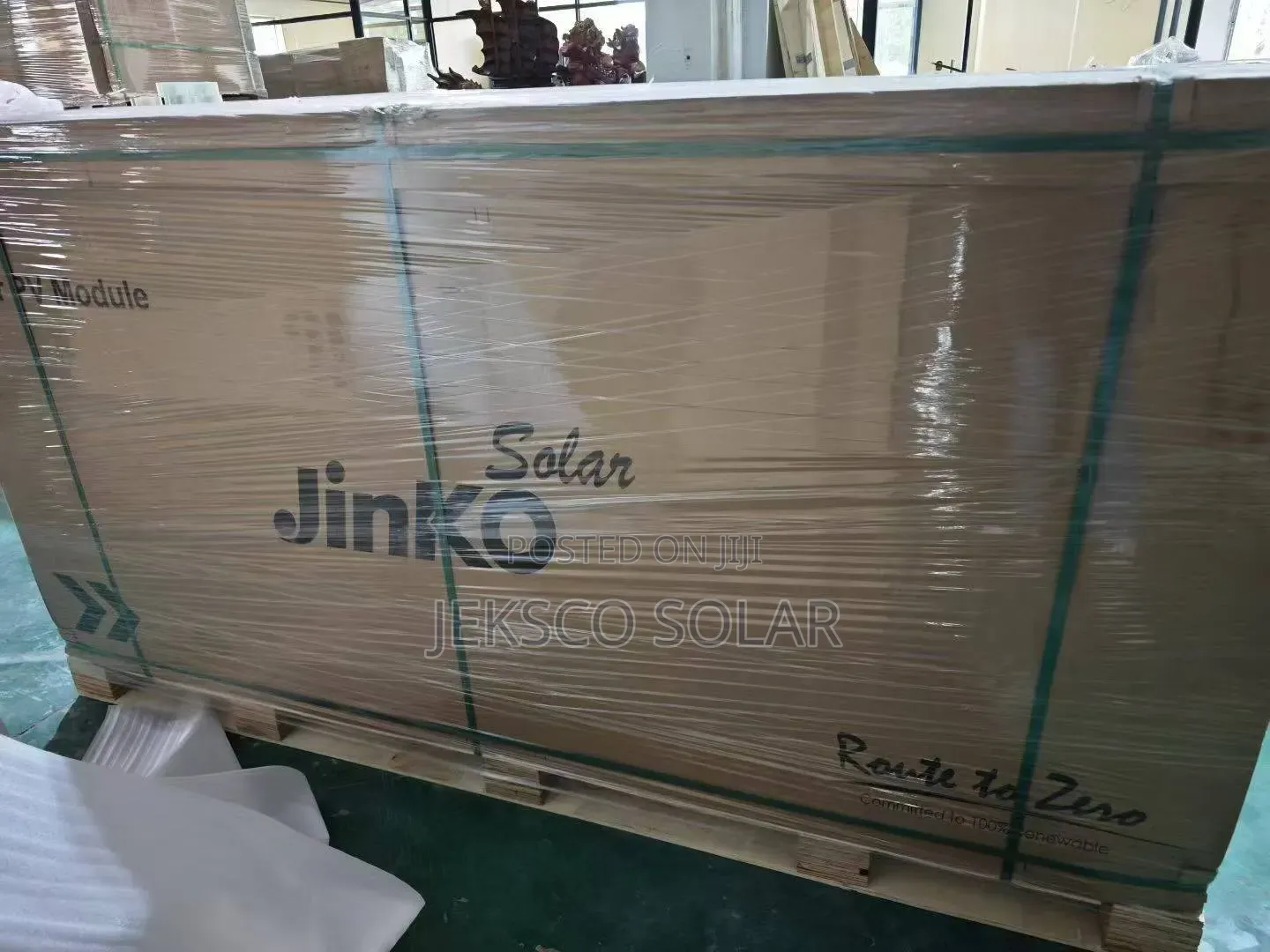 730w Jinko Panel, Bi Facial, High Efficiency Panel