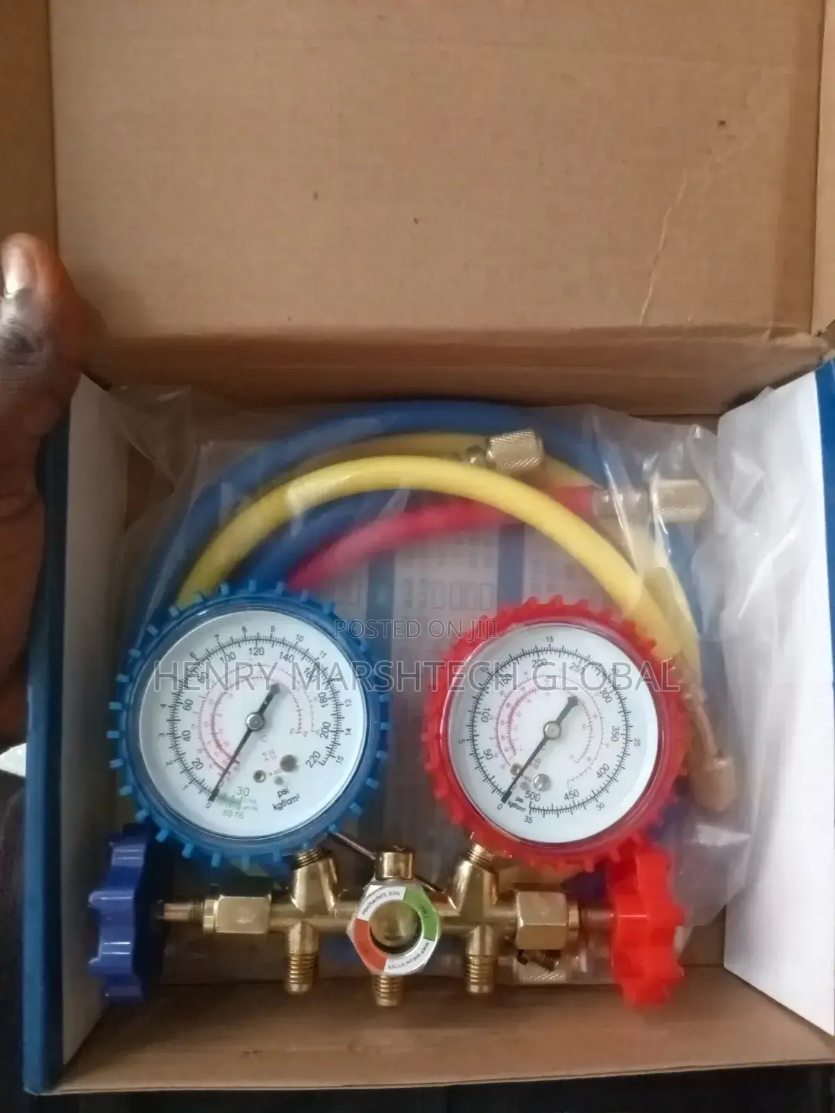 Manifold Gauge