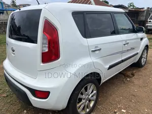 Kia Soul BASE 2013 White