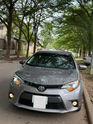 Toyota Corolla 2015 Gray