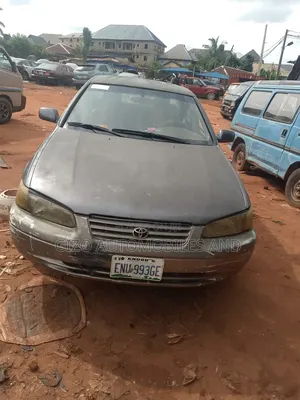 Toyota Camry 2000 Gray