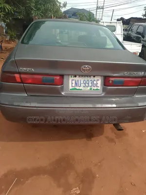 Toyota Camry 2000 Gray