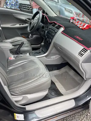 Toyota Corolla 2010 Gray