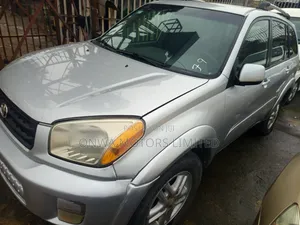 Toyota RAV4 Automatic 2003 Silver