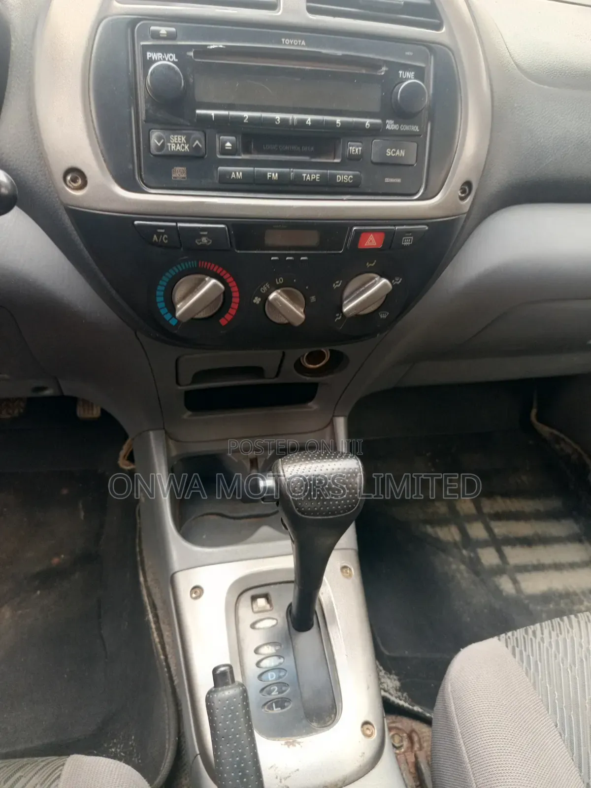 Toyota RAV4 Automatic 2003 Silver