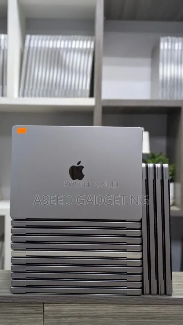 Laptop Apple MacBook 16GB Intel Core i7 SSD 256GB