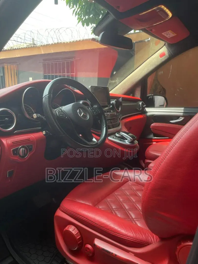 Mercedes-Benz V-Class 2018 Black
