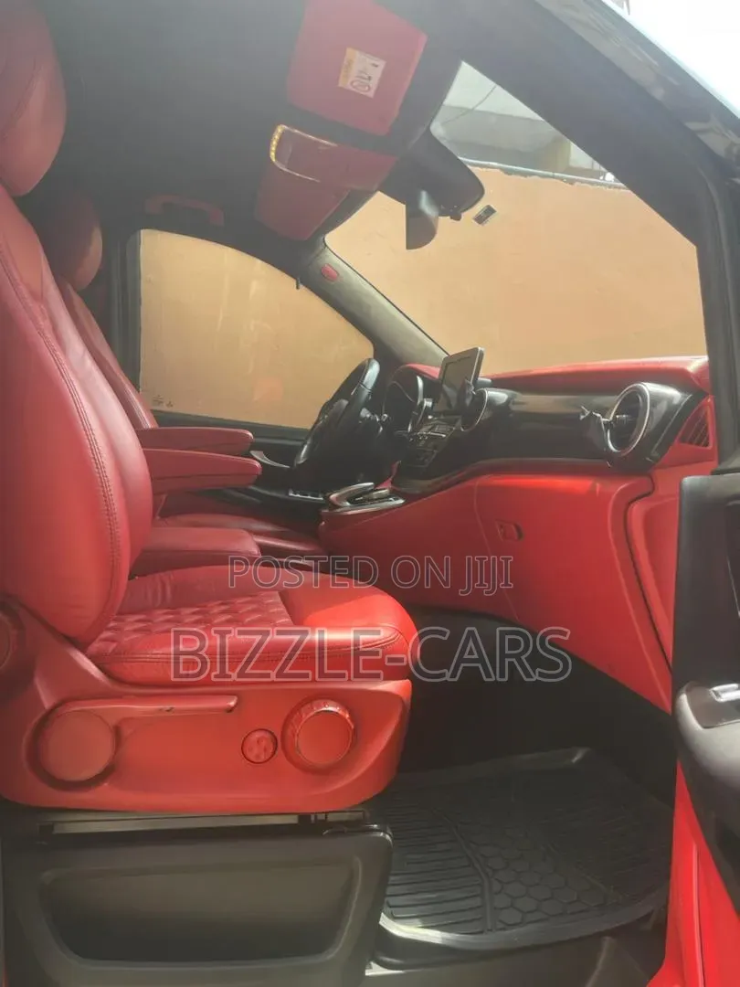 Mercedes-Benz V-Class 2018 Black
