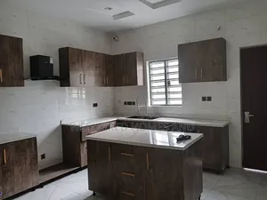 5bdrm Duplex in Ikeja GRA for rent