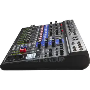 Zoom Livetrak L-12 12-Channel Digital Mixer Multitrack Recorder