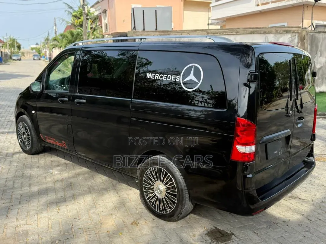 Mercedes-Benz Sprinter 2018 Black